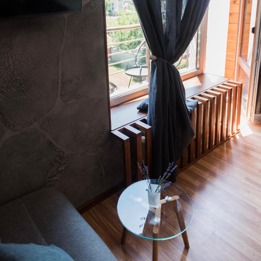 Golden Park Apartments Umanʼ المظهر الخارجي الصورة
